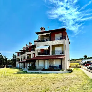 https://iris-sunset-luxury-apartments.hotelschalkidiki.net