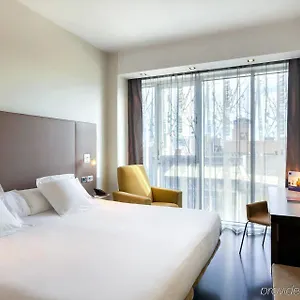 Occidental 4*, Madrid Spania