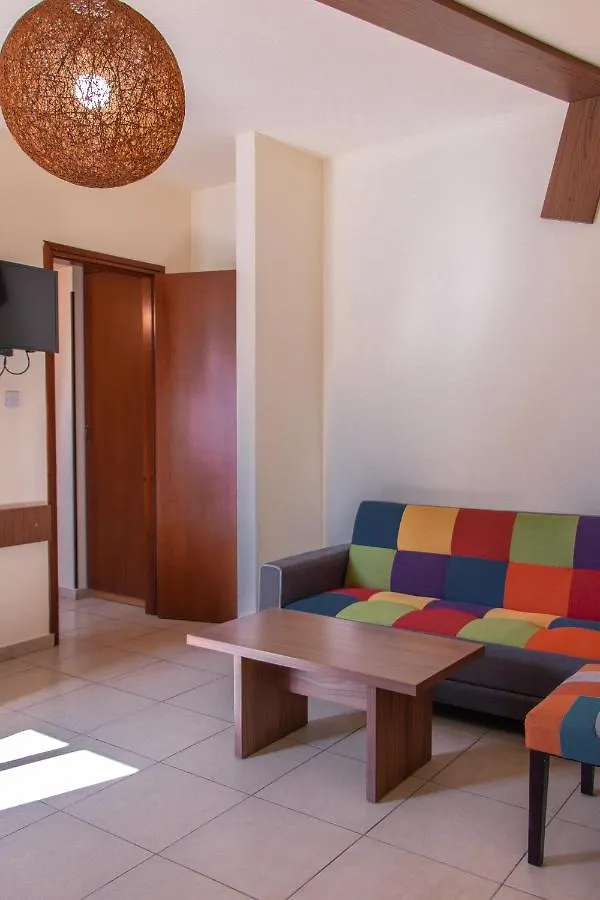 Apartamento Lakis Court Lárnaca
