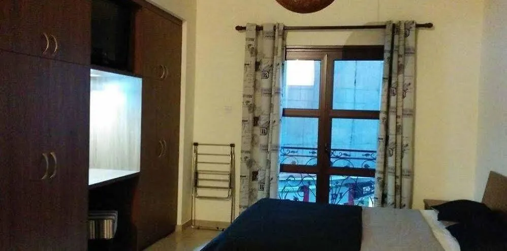 Apartamento Lakis Court Lárnaca Chipre